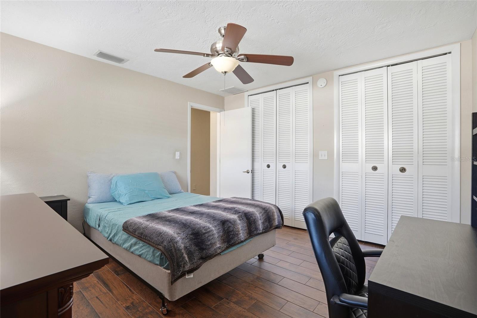 Image 31 of 47 For 2207 Willowbrook Dr