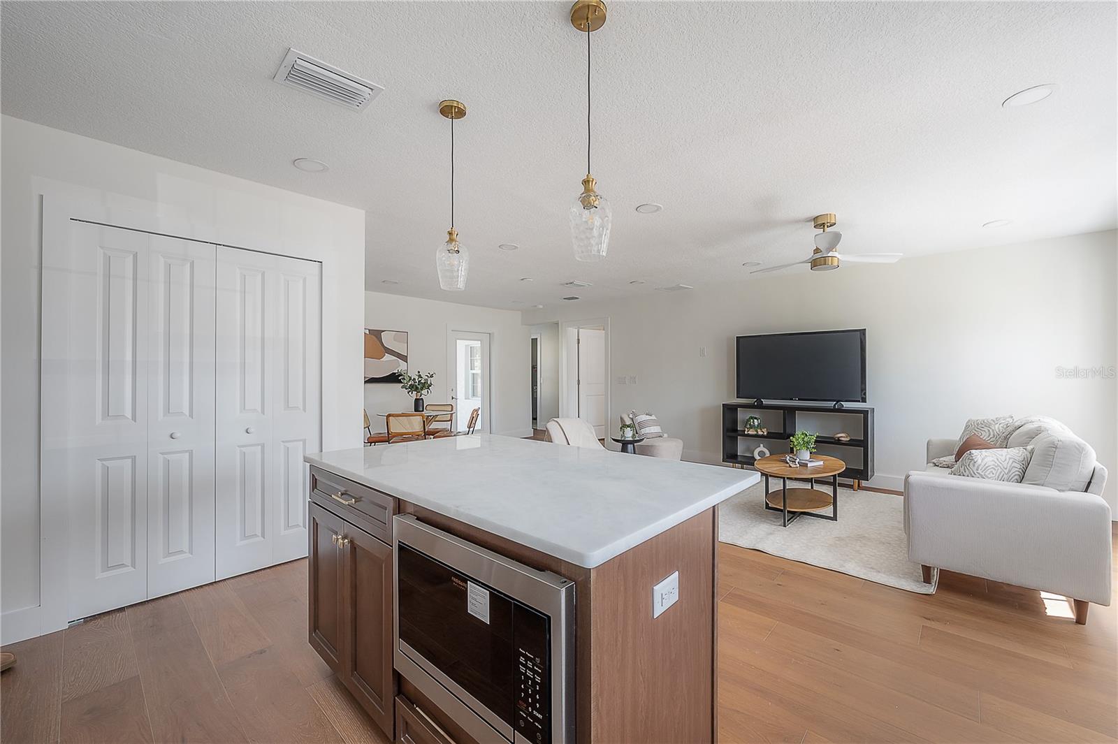 Image 10 of 34 For 3707 Leila Avenue