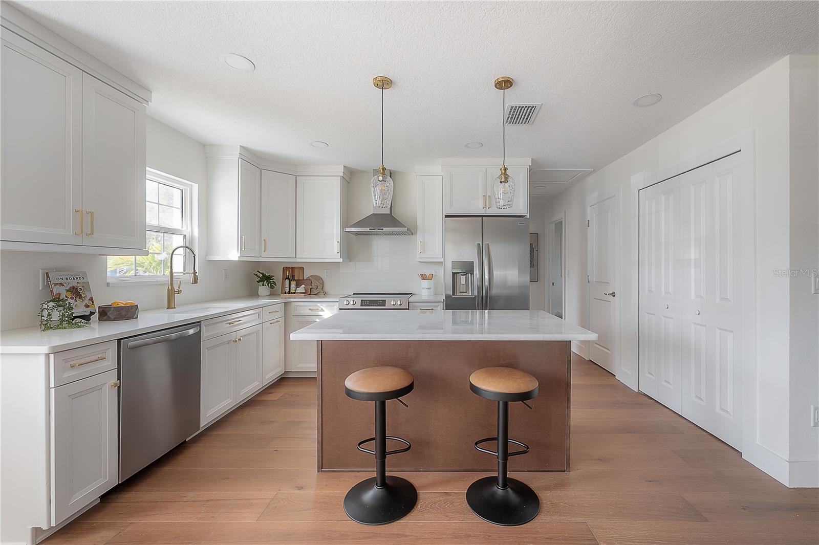 Image 9 of 34 For 3707 Leila Avenue