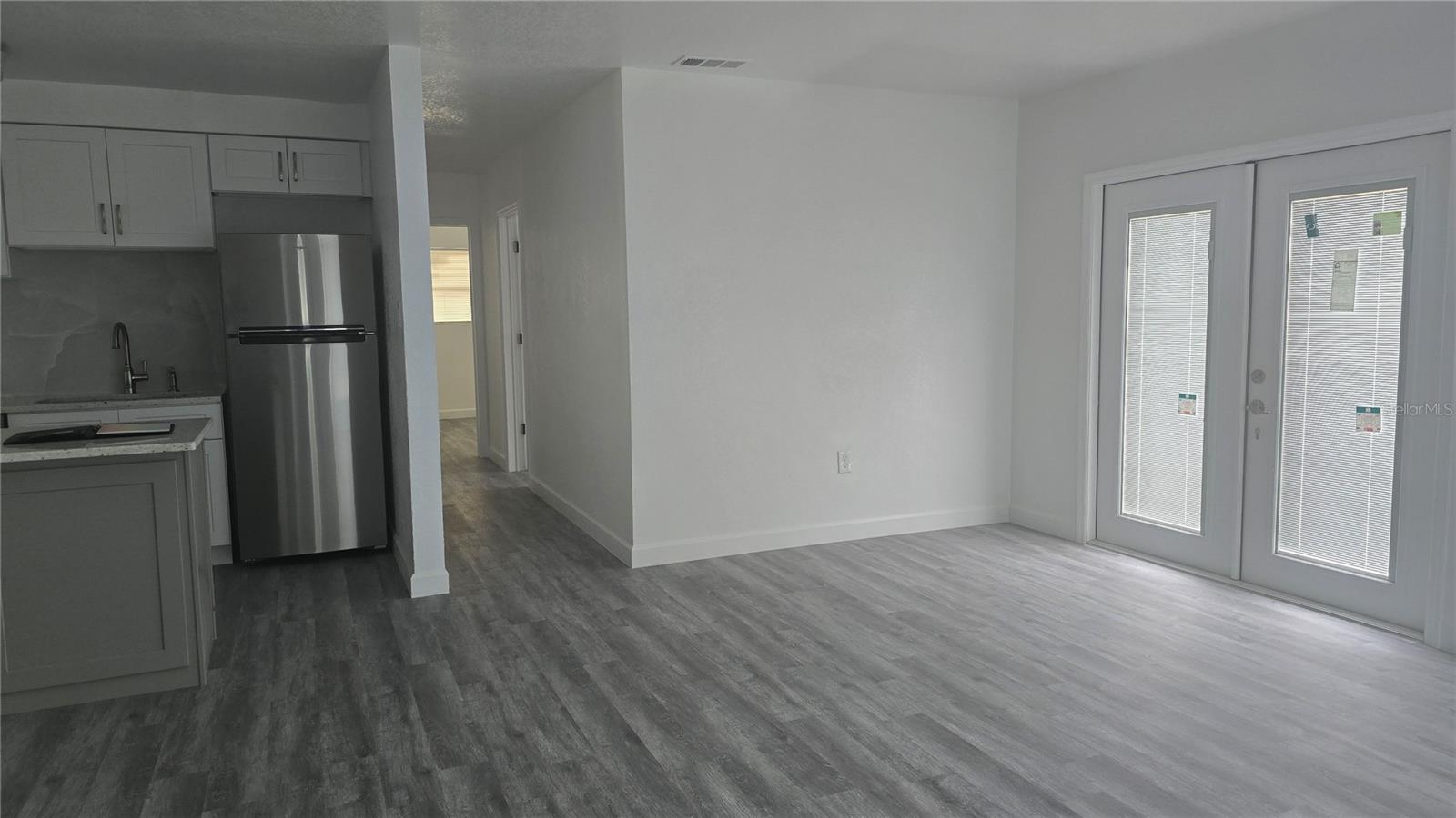 Image 11 of 36 For 2827 16th Avenue S