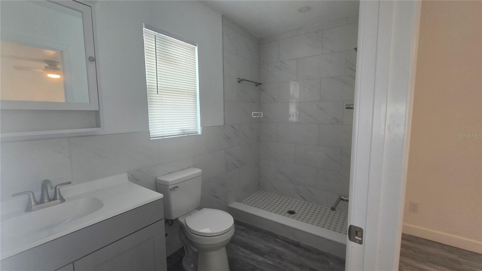 Image 9 of 36 For 2827 16th Avenue S