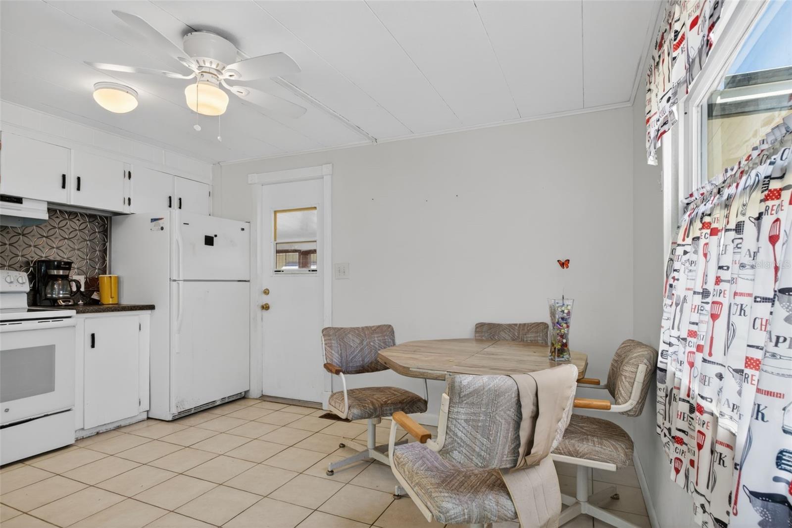 Image 8 of 26 For 7489 Western Circle Drive