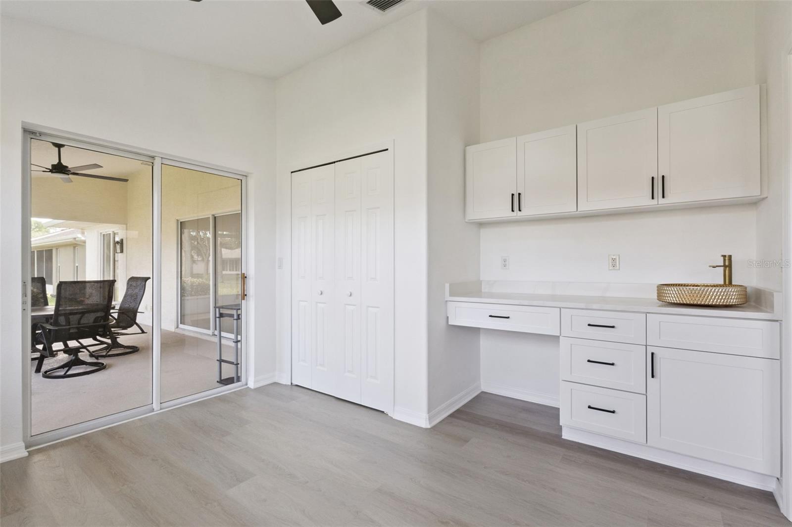 Image 19 of 47 For 5729 King James Avenue