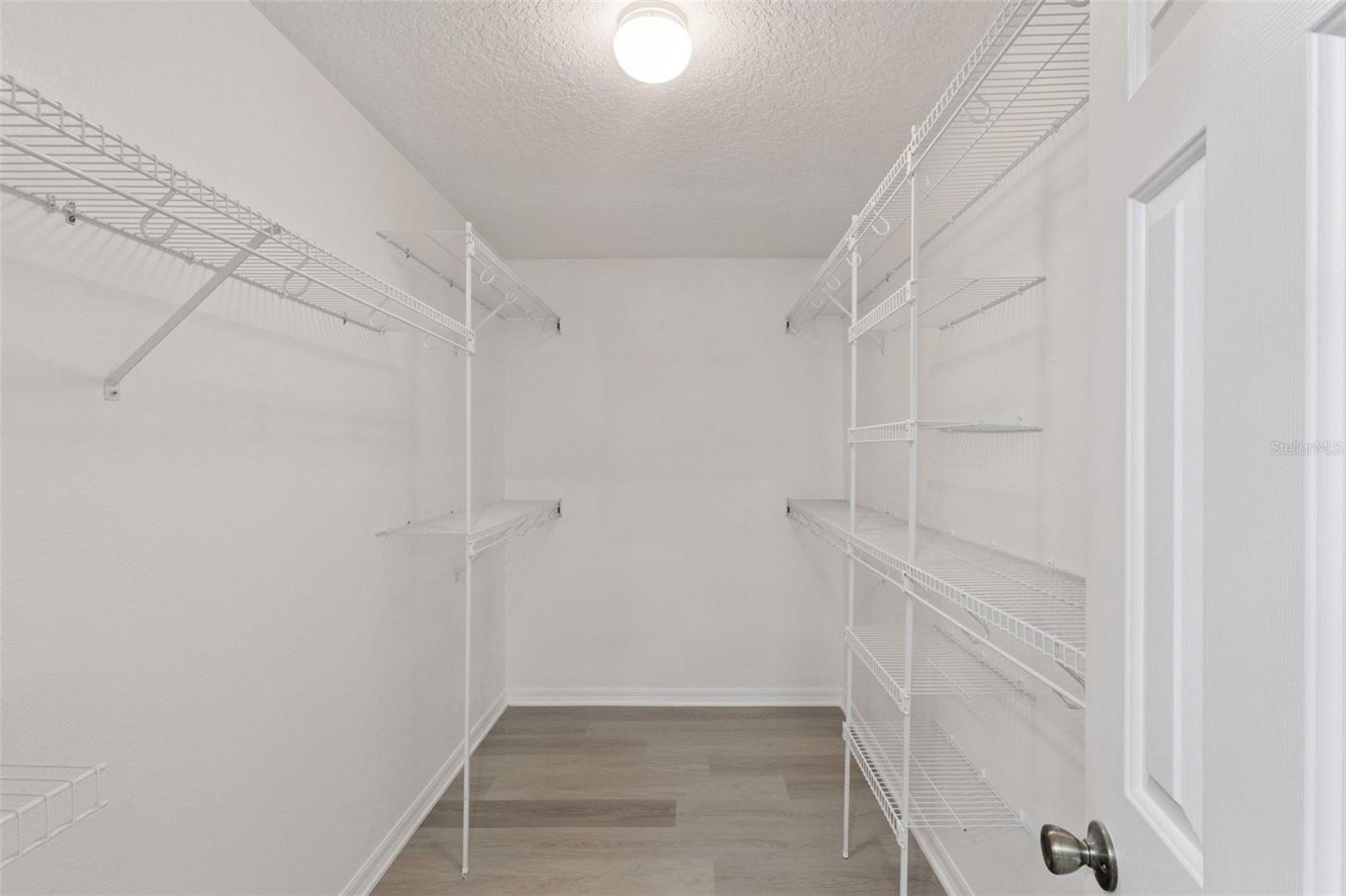 Image 20 of 47 For 5729 King James Avenue