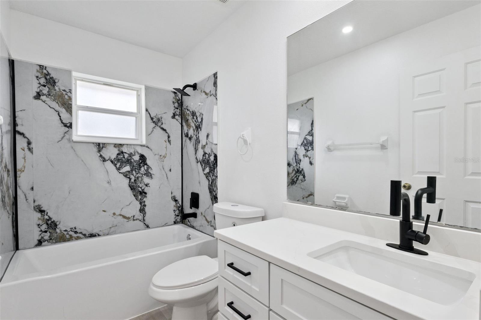 Image 26 of 47 For 5729 King James Avenue