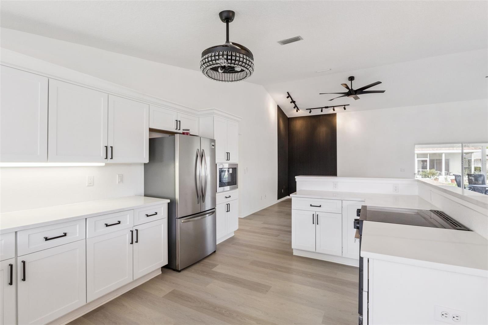 Image 6 of 47 For 5729 King James Avenue