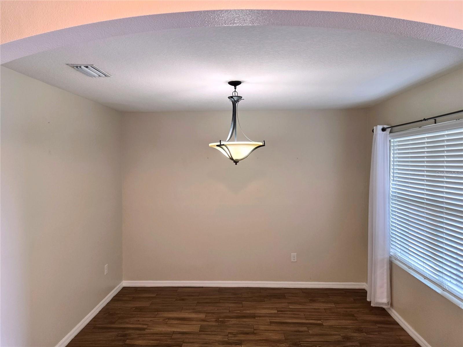 Image 3 of 43 For 109 Tierra Verde Way