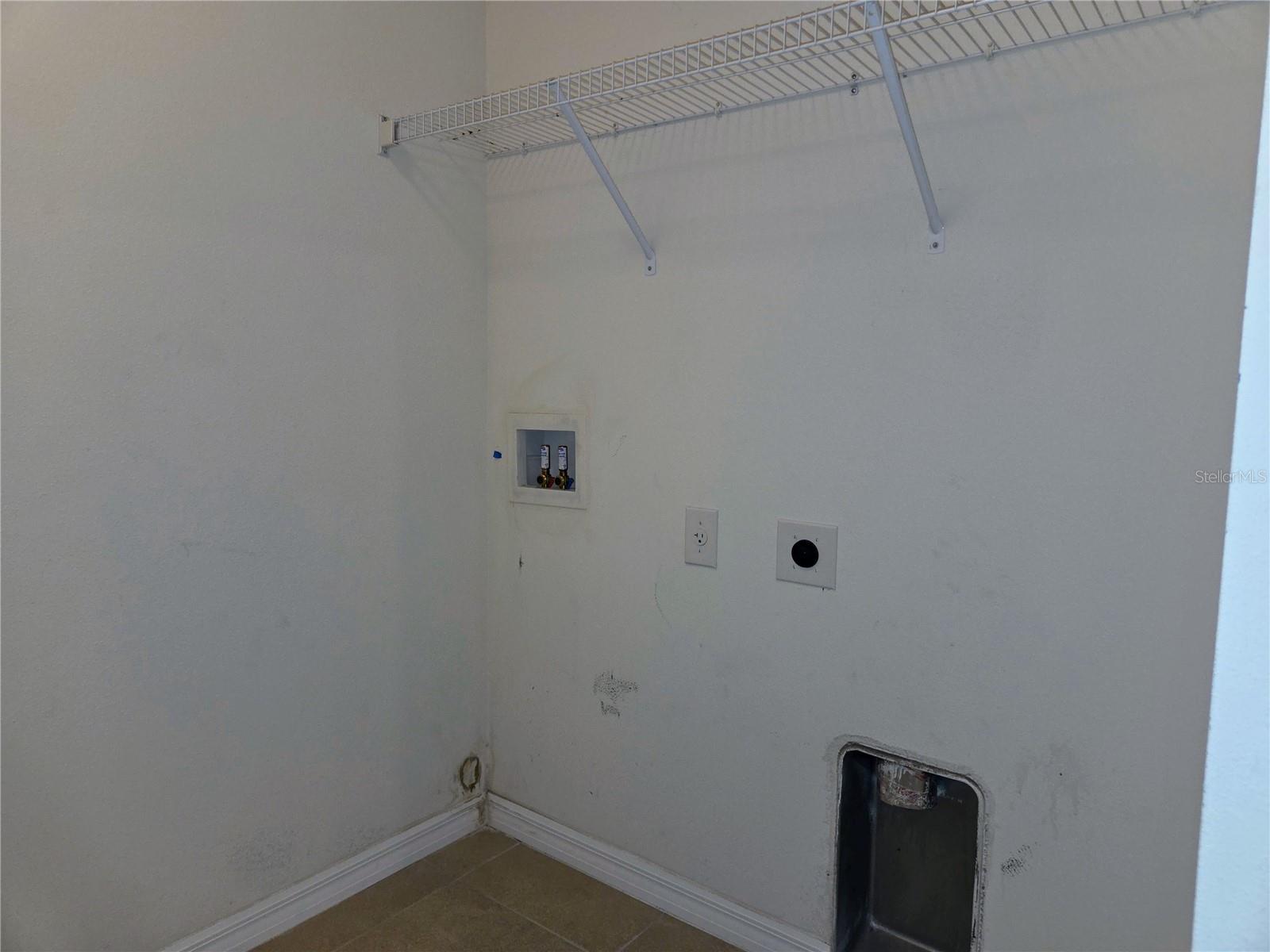 Image 30 of 43 For 109 Tierra Verde Way