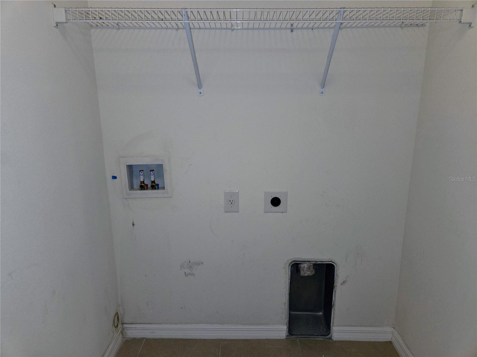 Image 31 of 43 For 109 Tierra Verde Way