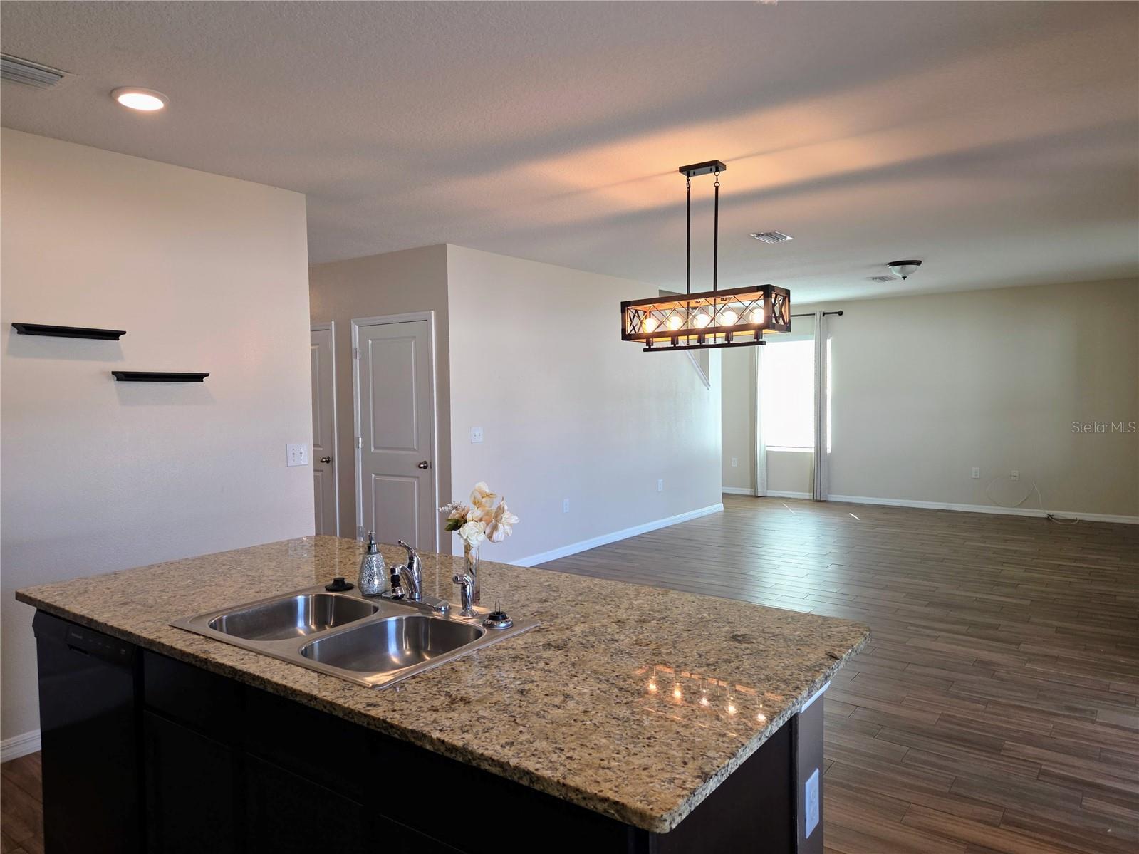 Image 9 of 43 For 109 Tierra Verde Way