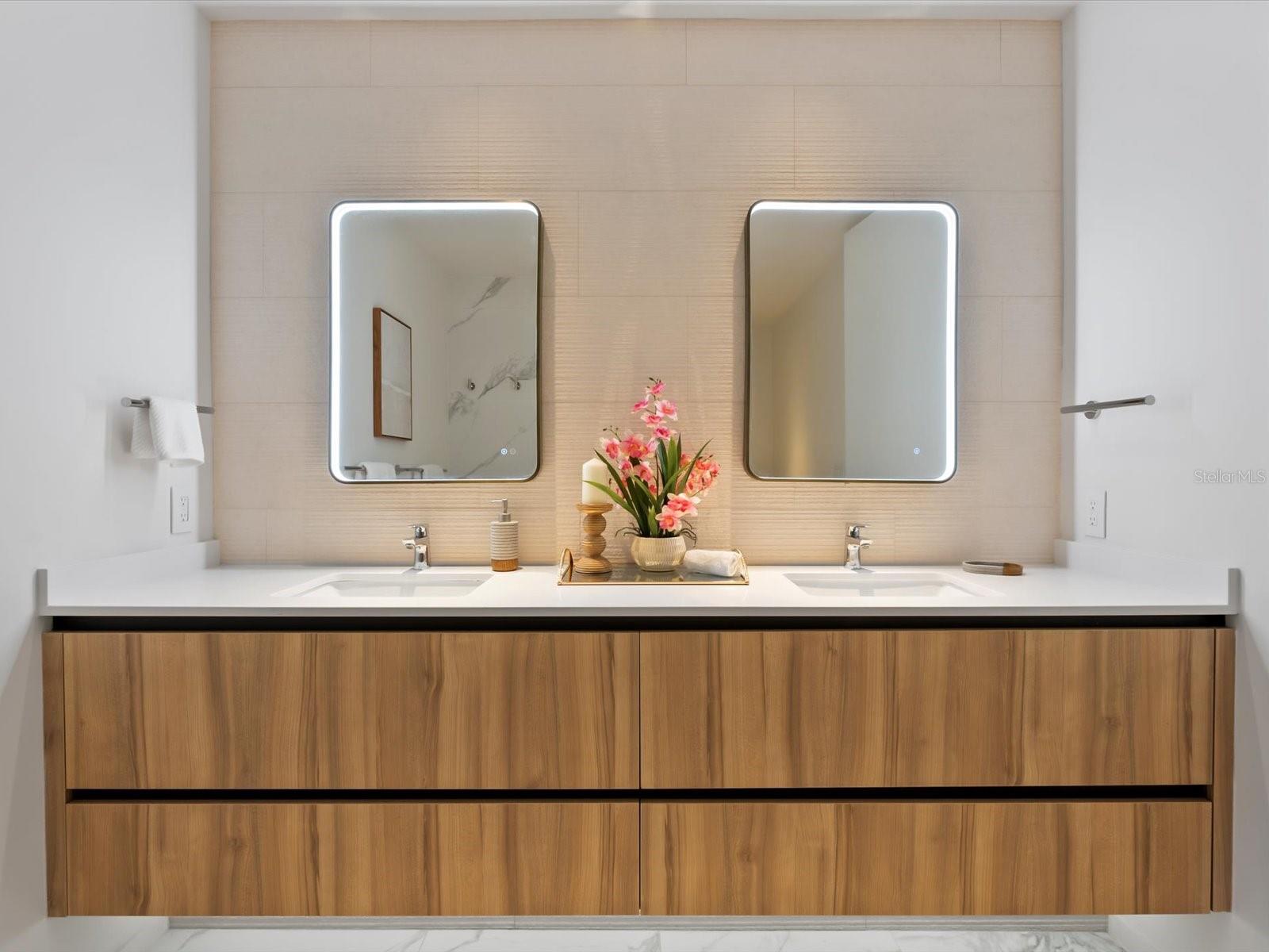 Image 35 of 42 For 1020 Sunset Point Road 213