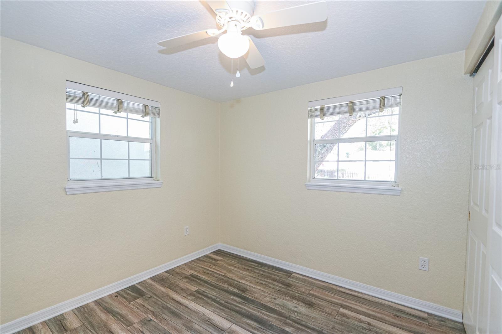 Image 10 of 26 For 330 5th Avenue N