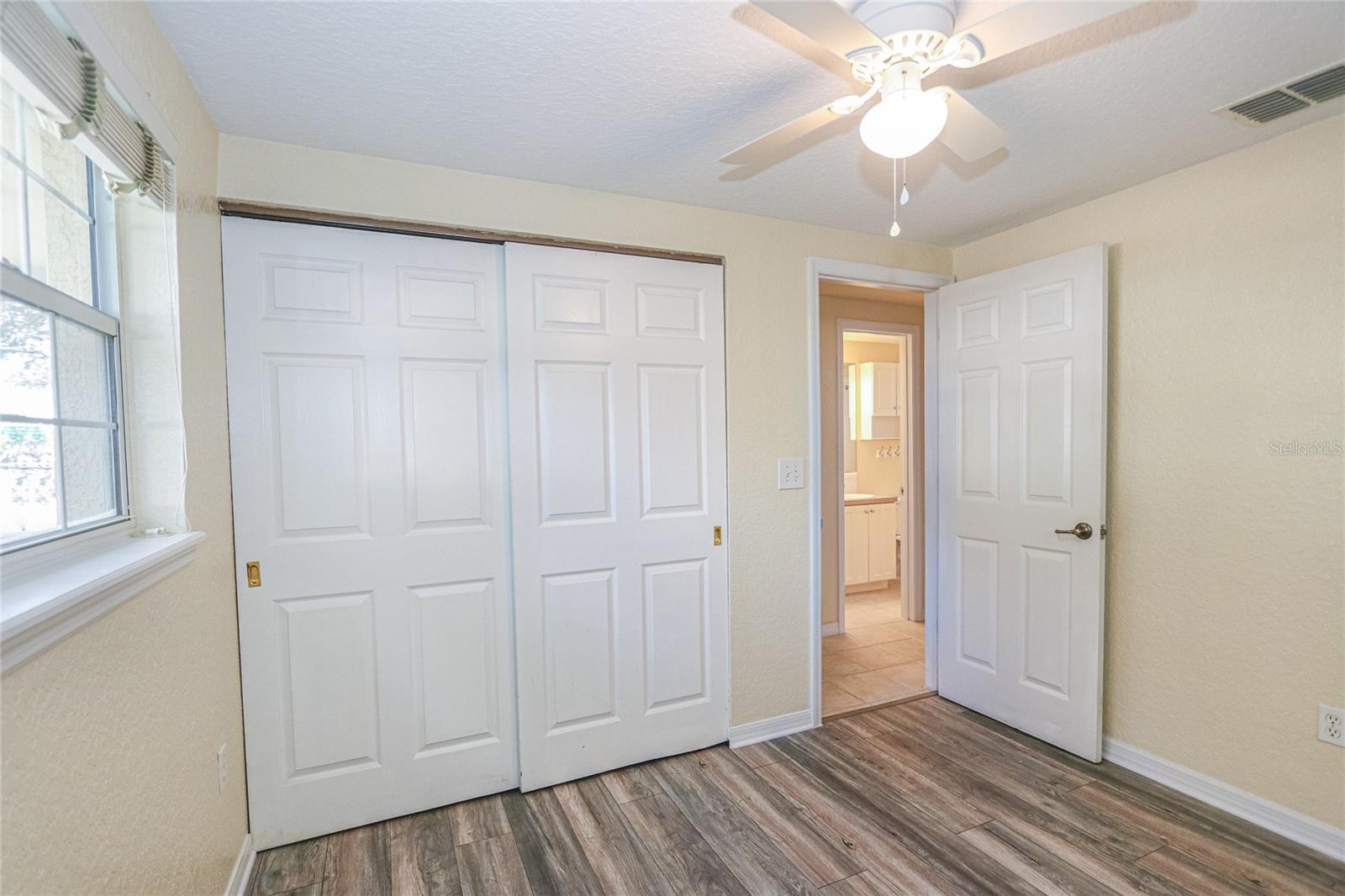 Image 12 of 26 For 330 5th Avenue N