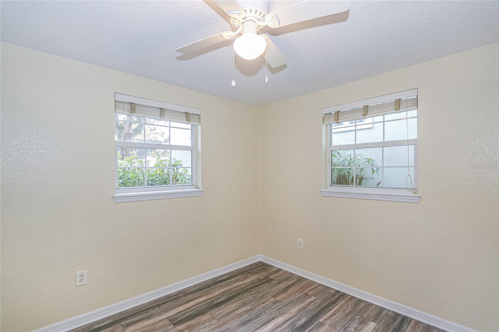 Image 15 of 26 For 330 5th Avenue N