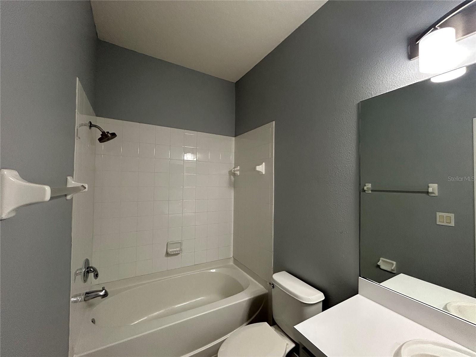 Image 14 of 33 For 12978 Kings Crossing Drive