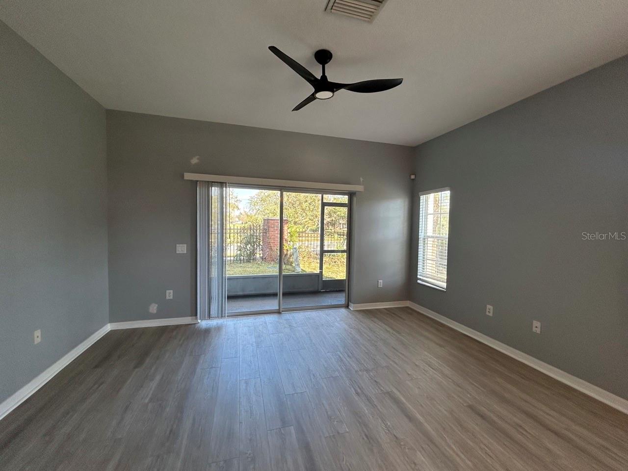 Image 2 of 33 For 12978 Kings Crossing Drive