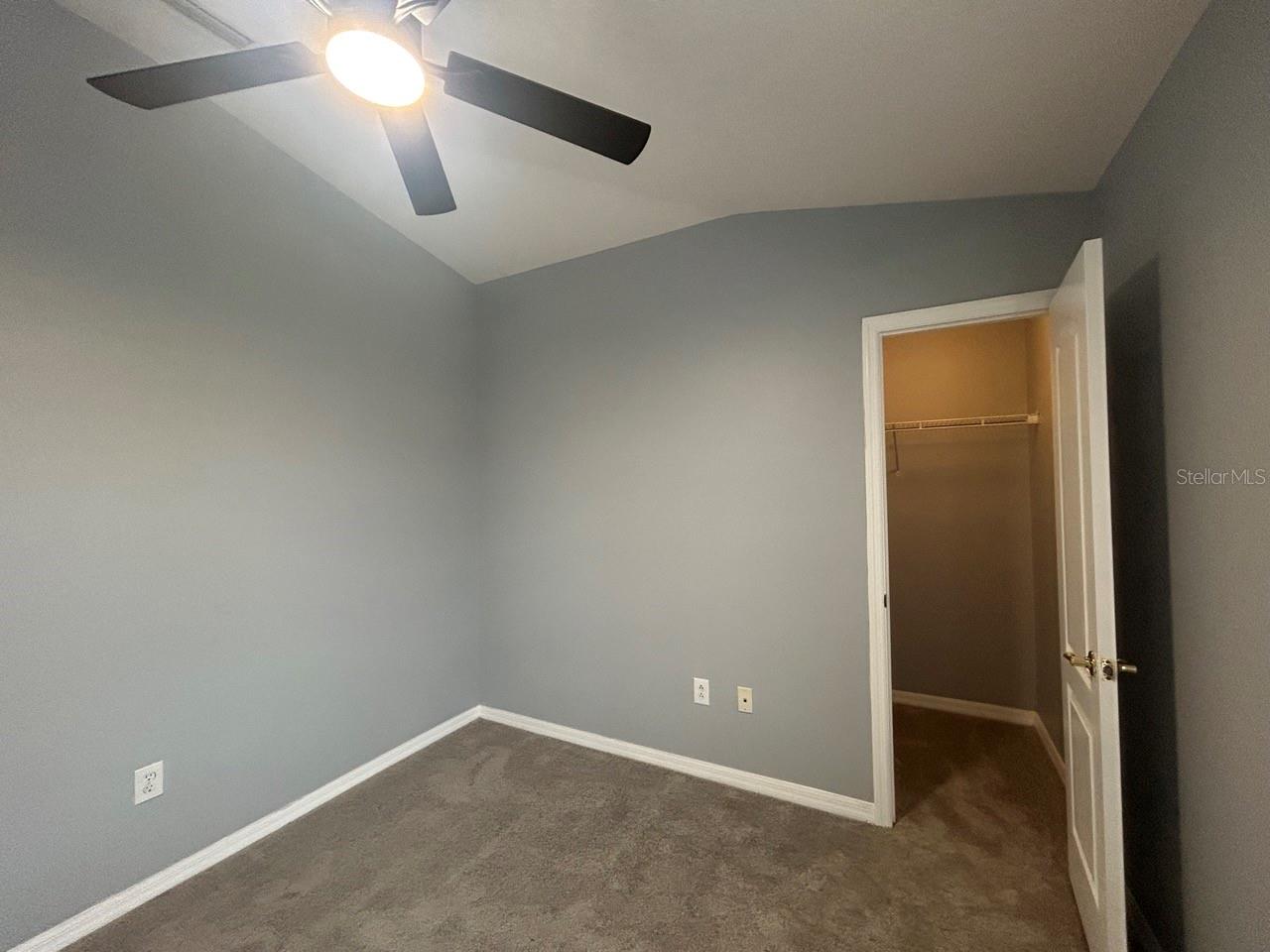 Image 25 of 33 For 12978 Kings Crossing Drive