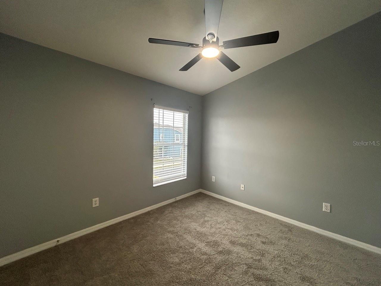 Image 26 of 33 For 12978 Kings Crossing Drive