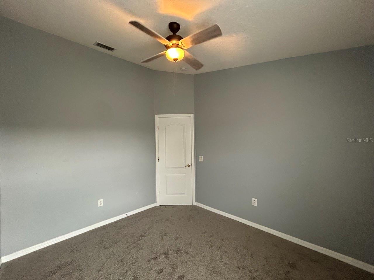 Image 29 of 33 For 12978 Kings Crossing Drive