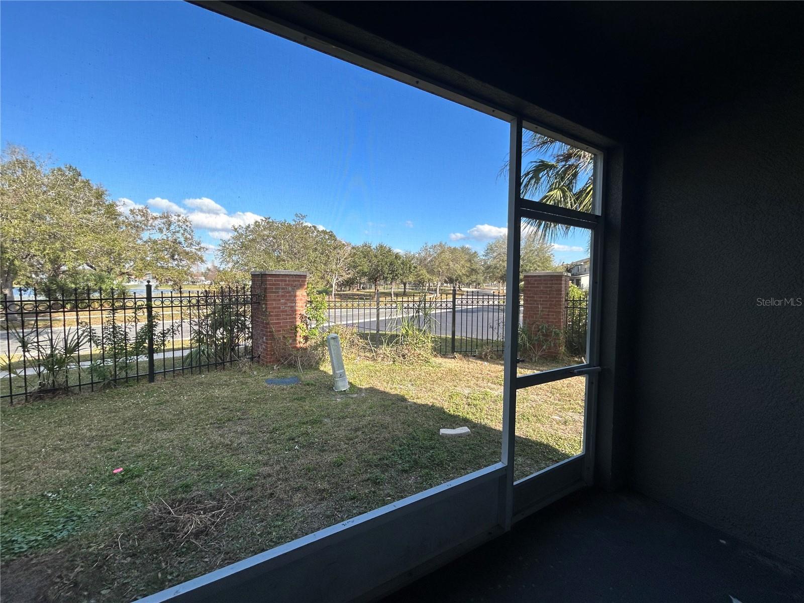 Image 32 of 33 For 12978 Kings Crossing Drive