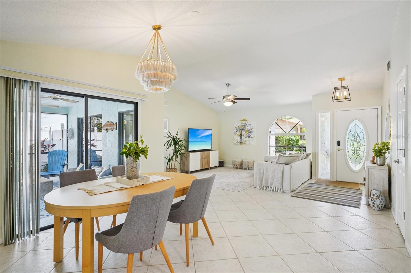 Image 10 of 56 For 2474 Islander Court