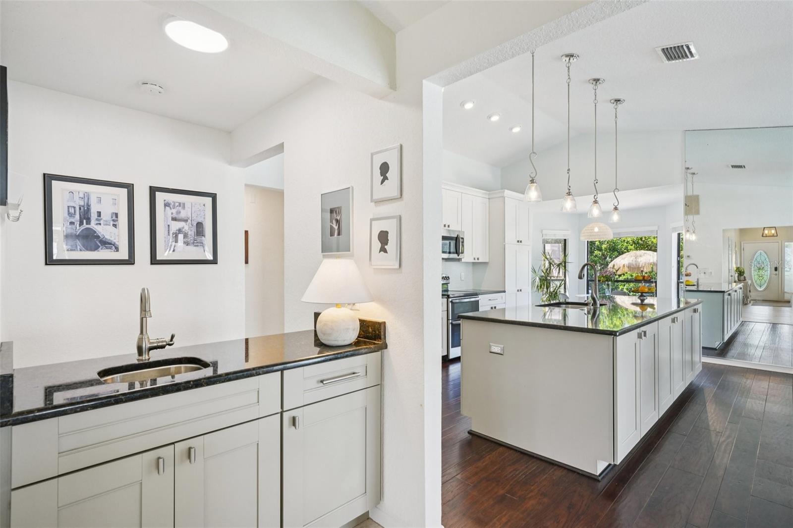 Image 14 of 56 For 2474 Islander Court