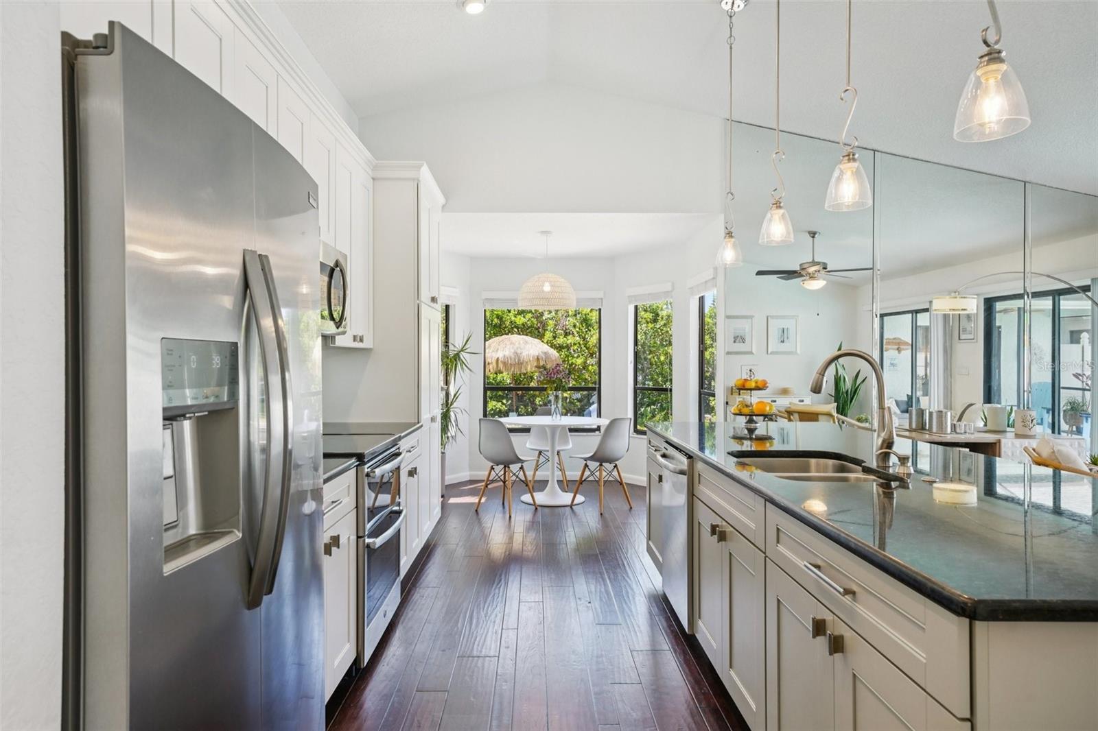 Image 20 of 56 For 2474 Islander Court