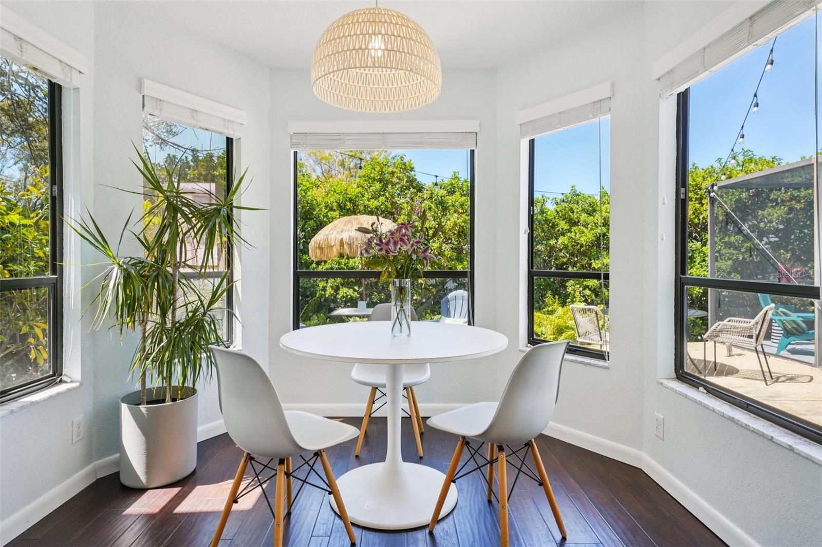 Image 22 of 56 For 2474 Islander Court