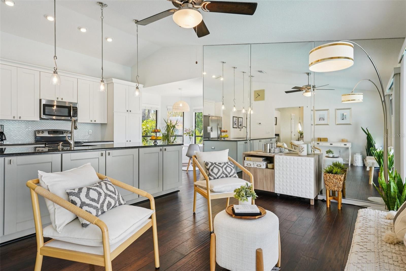 Image 24 of 56 For 2474 Islander Court