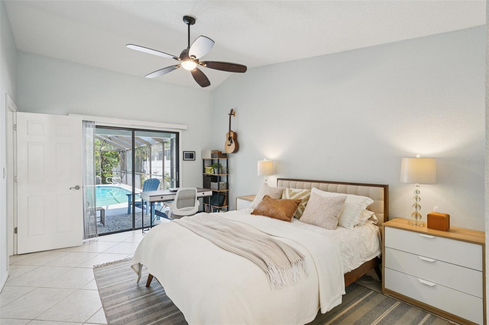 Image 26 of 56 For 2474 Islander Court