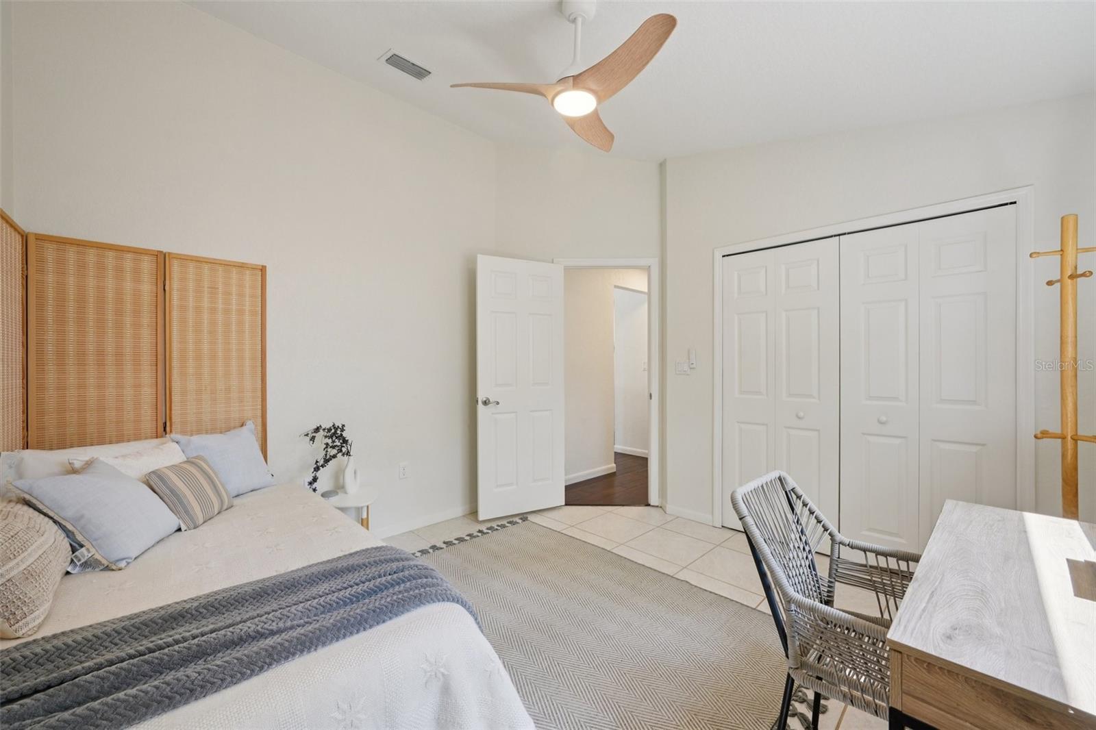 Image 35 of 56 For 2474 Islander Court