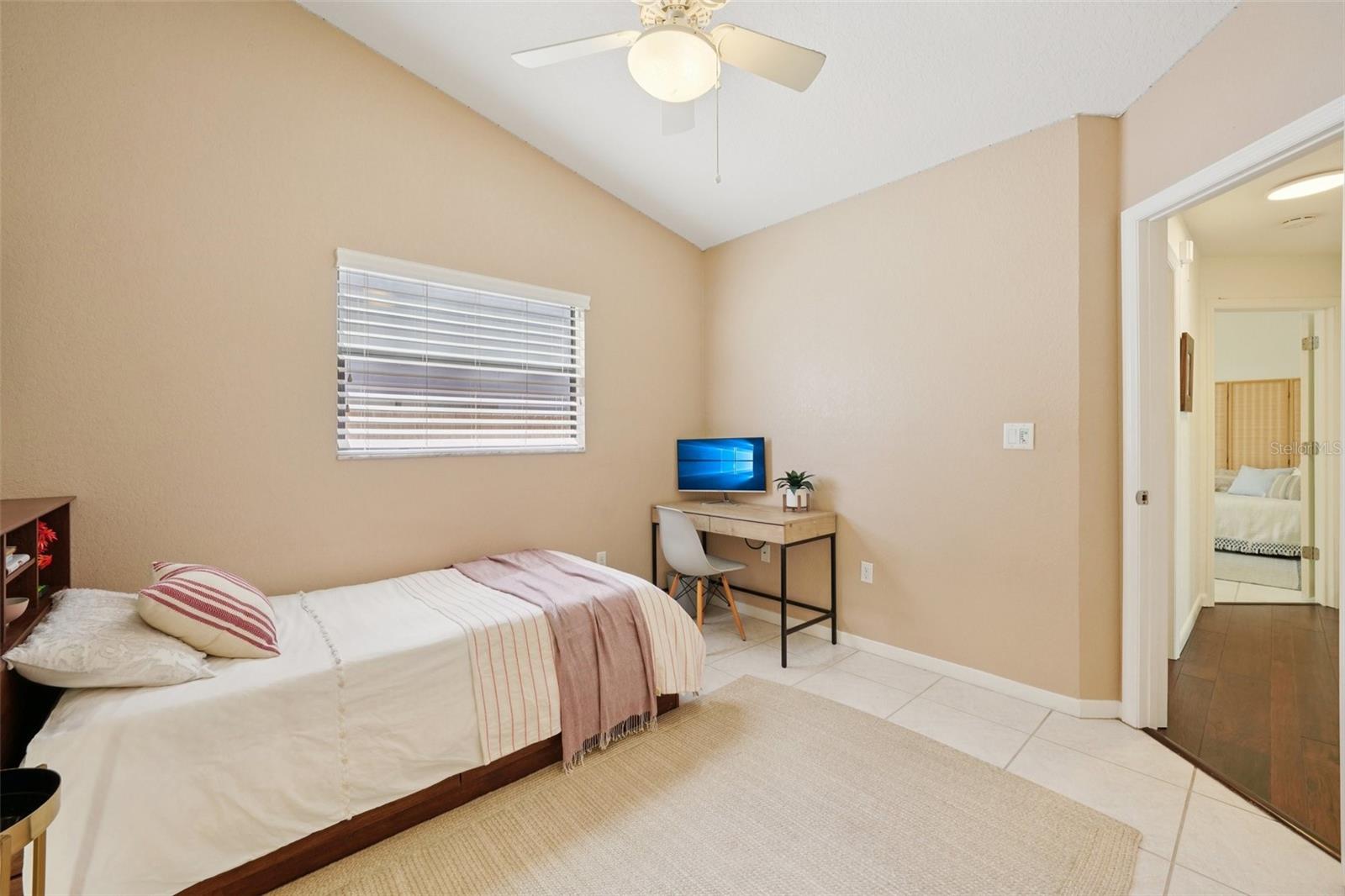 Image 38 of 56 For 2474 Islander Court