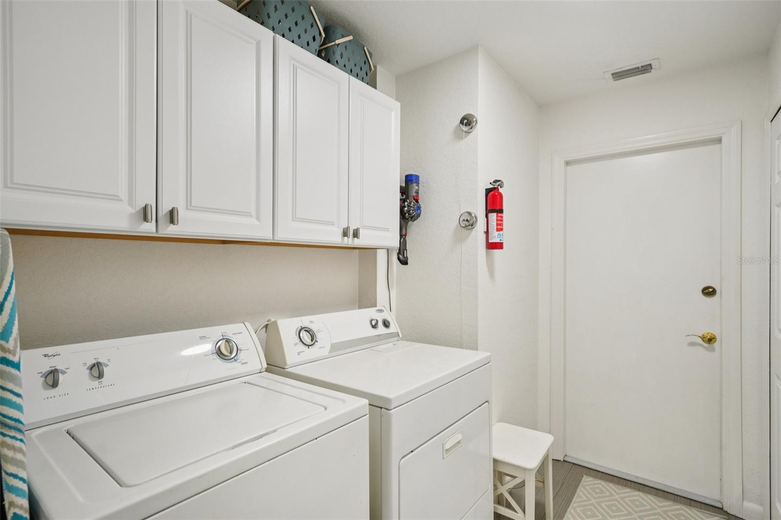 Image 39 of 56 For 2474 Islander Court