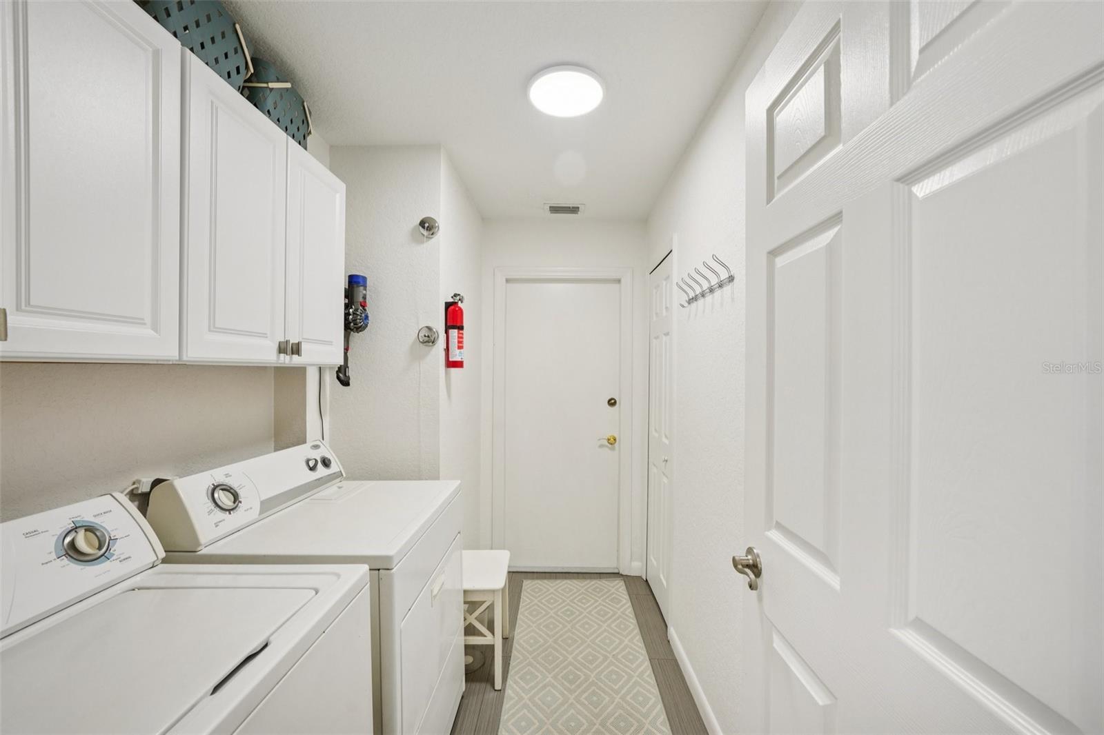 Image 40 of 56 For 2474 Islander Court