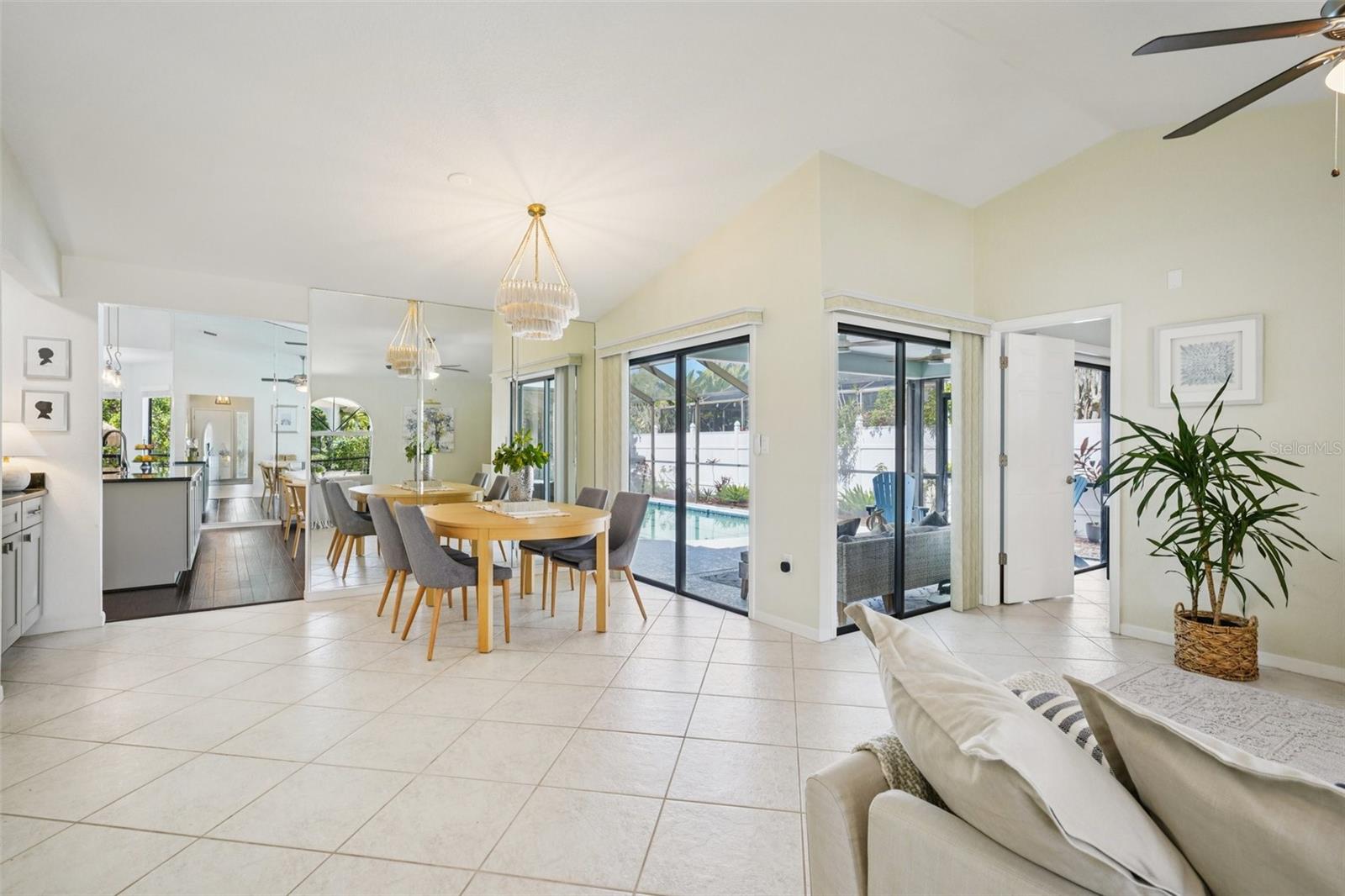 Image 9 of 56 For 2474 Islander Court