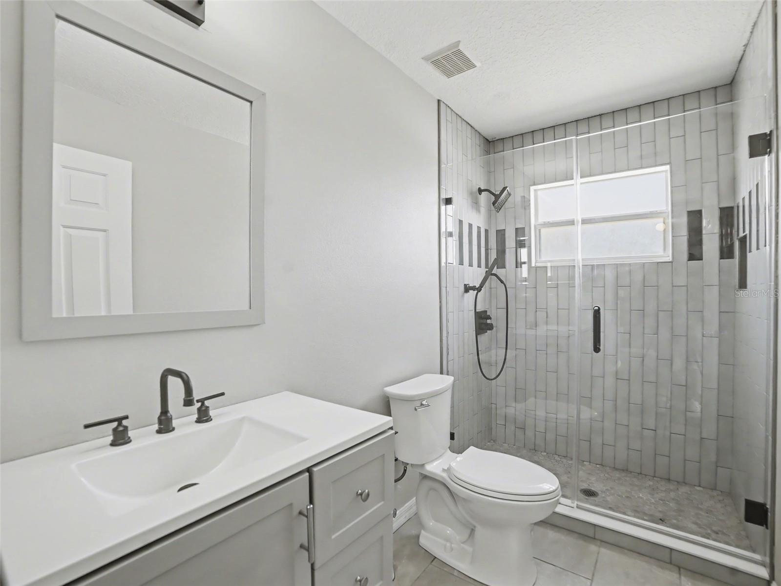 Image 23 of 28 For 8444 Carriage Pointe Drive