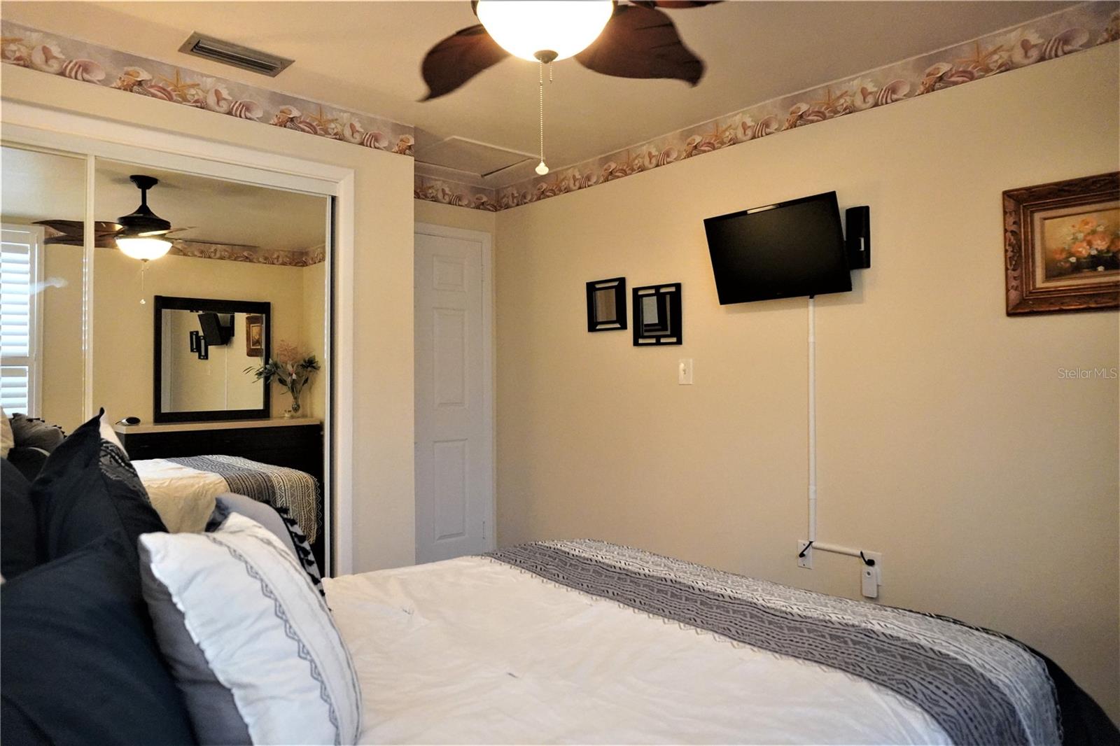 Image 11 of 22 For 4348 Tahitian Gardens Circle B