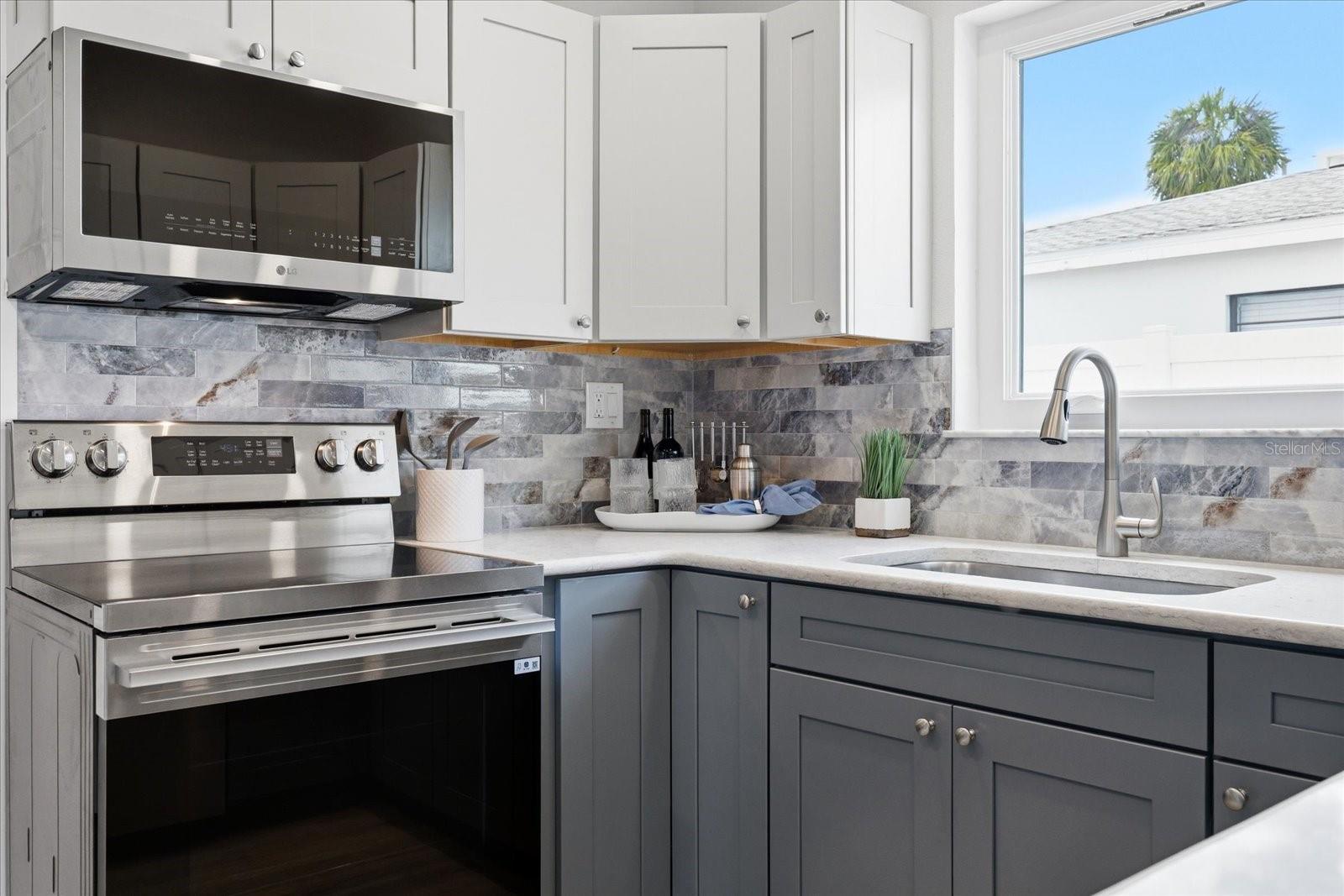 Image 21 of 56 For 105 3rd Street