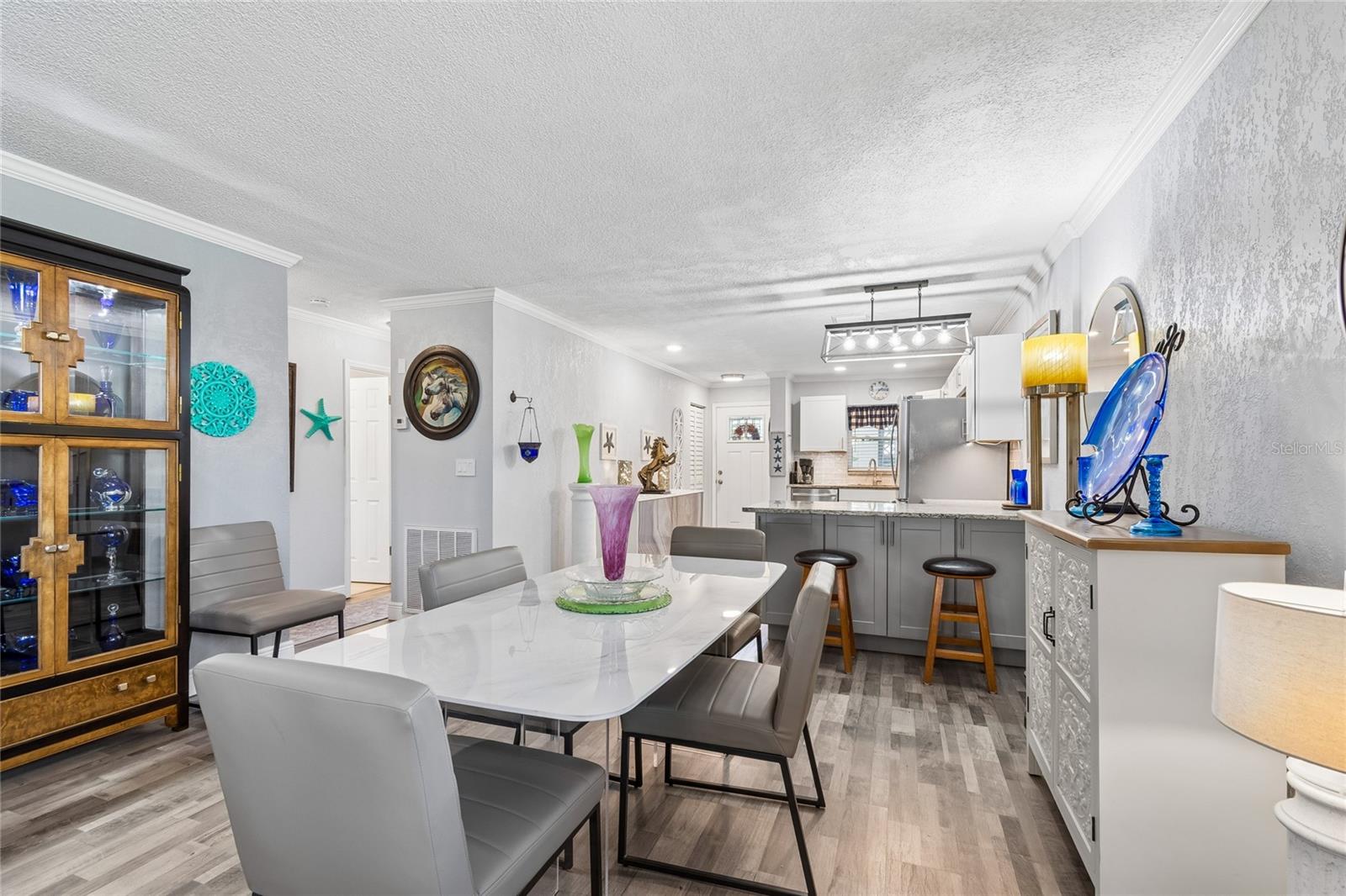 Image 15 of 77 For 5501 80th Street N 102