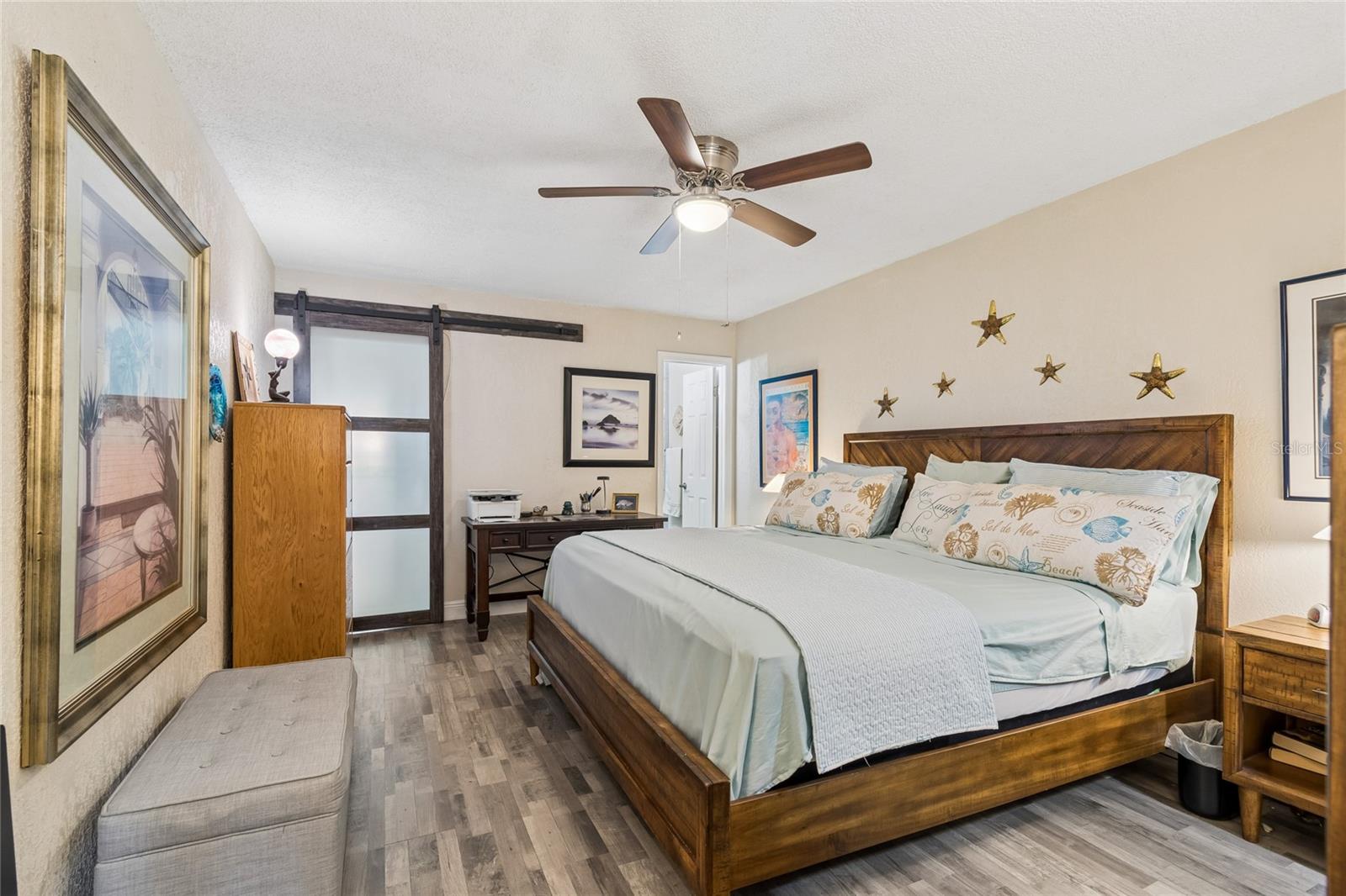 Image 23 of 77 For 5501 80th Street N 102