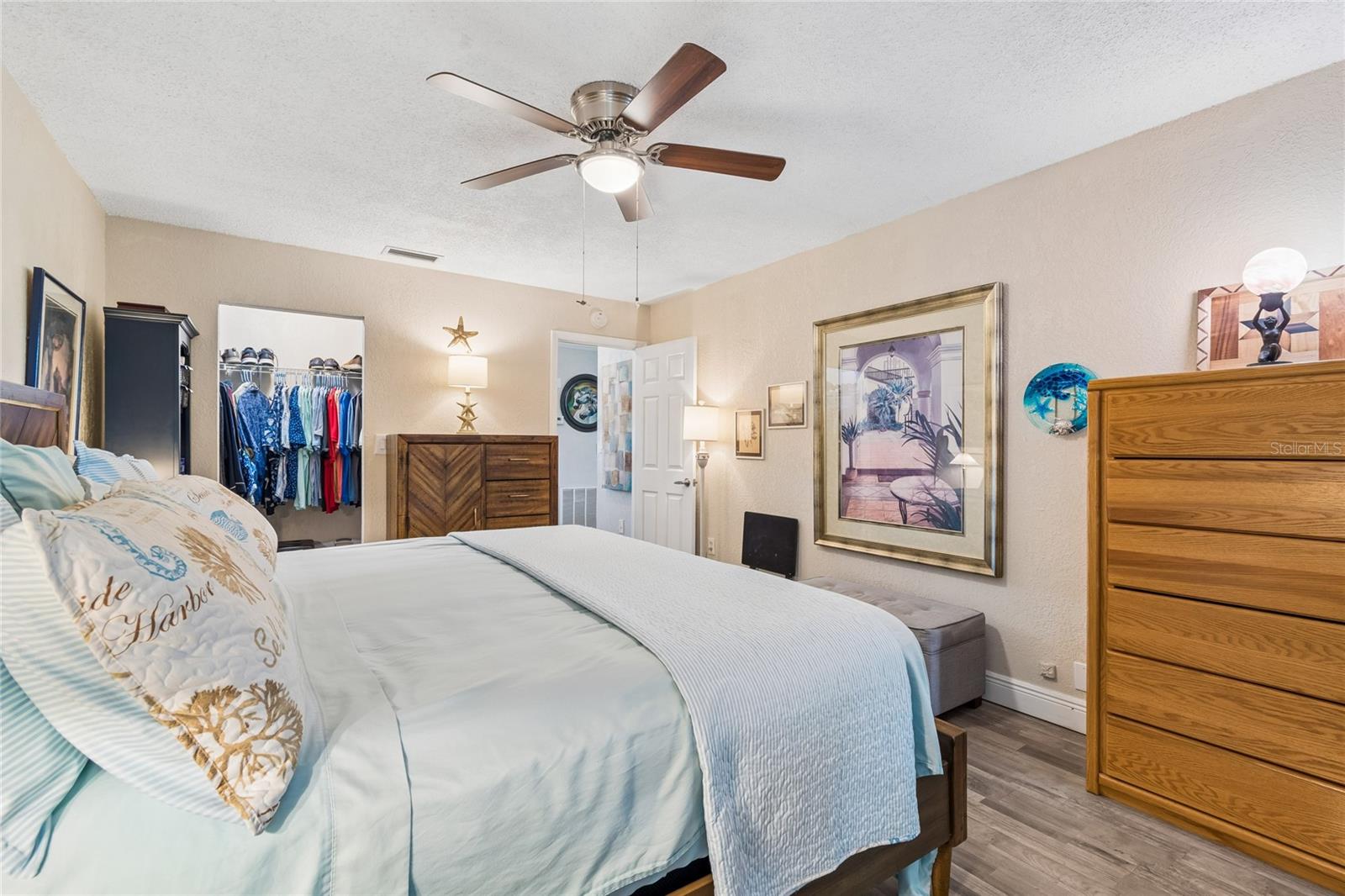 Image 25 of 77 For 5501 80th Street N 102