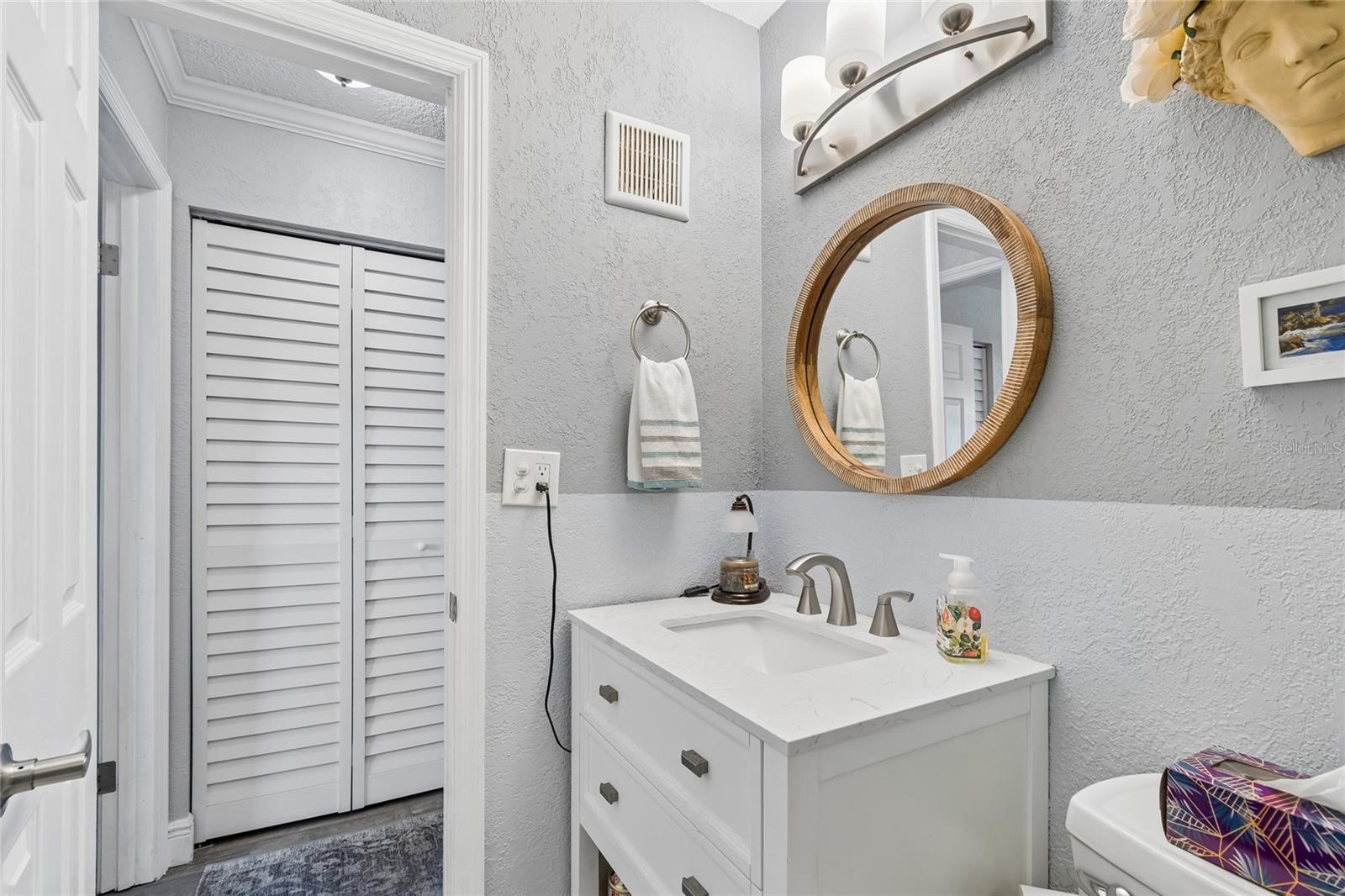 Image 33 of 77 For 5501 80th Street N 102