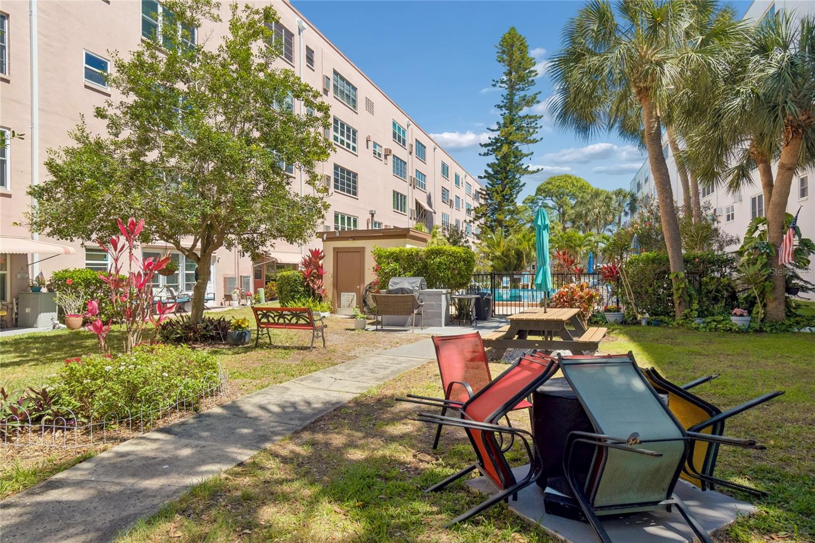 Image 41 of 77 For 5501 80th Street N 102