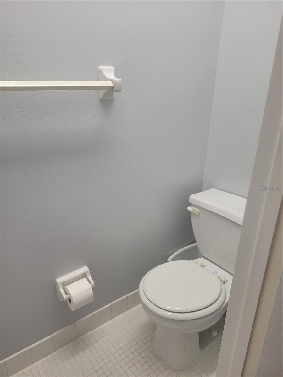 Image 19 of 55 For 9950 62nd Terrace N 417