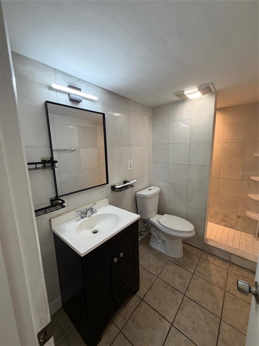 Image 5 of 15 For 120 Church Avenue 101