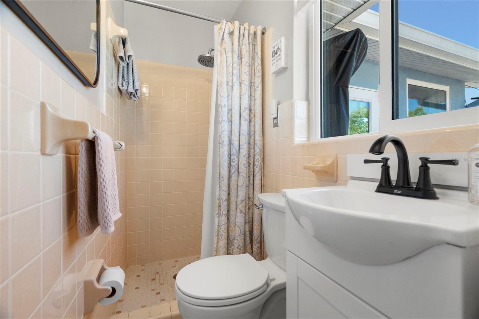 Image 21 of 44 For 6506 Hillside Avenue