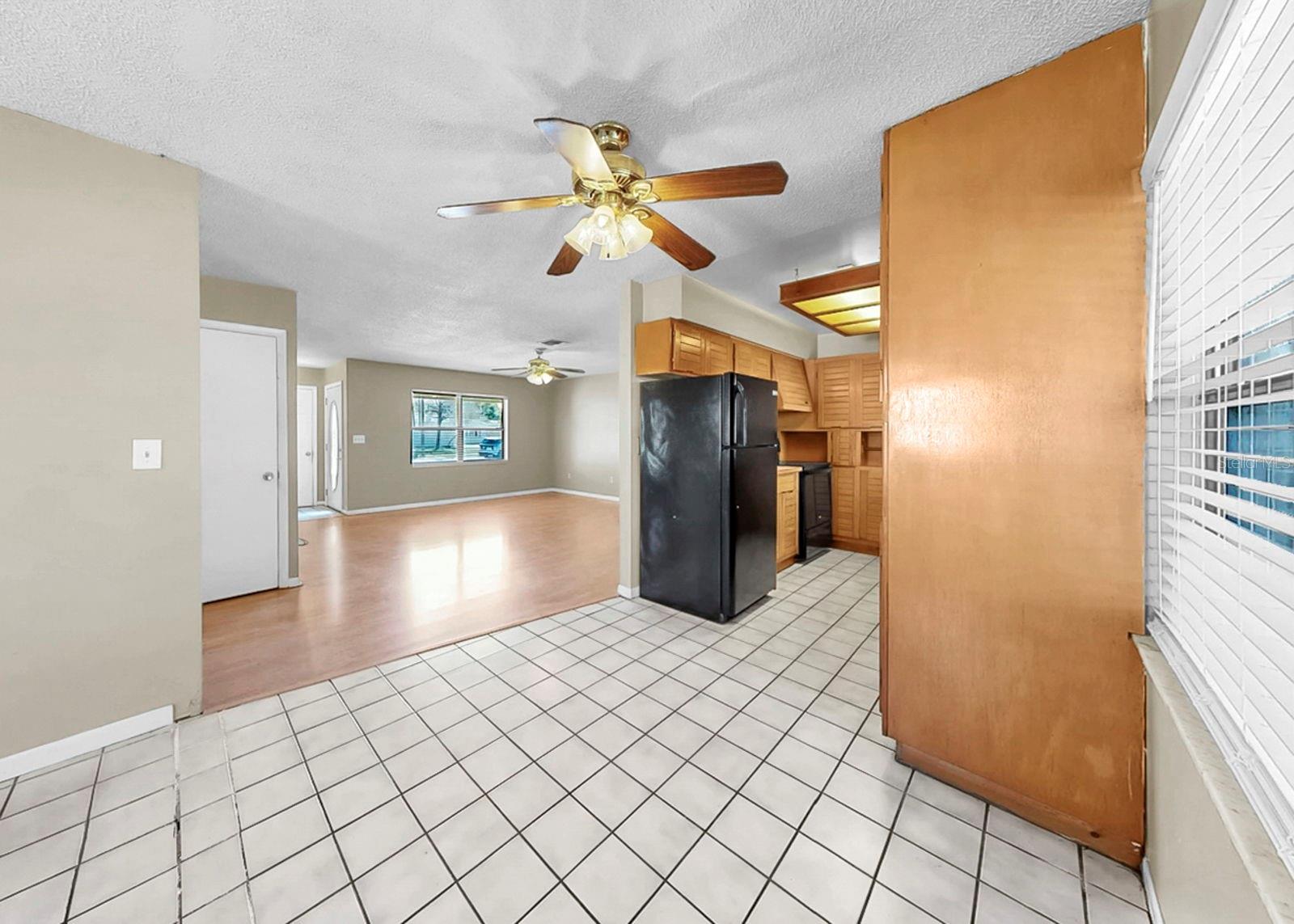 Image 14 of 60 For 1006 Saxon Court