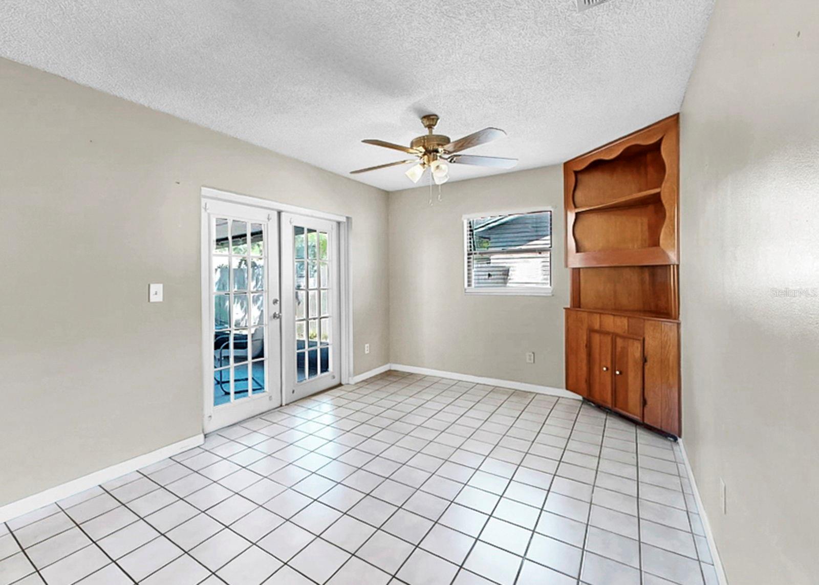 Image 22 of 60 For 1006 Saxon Court