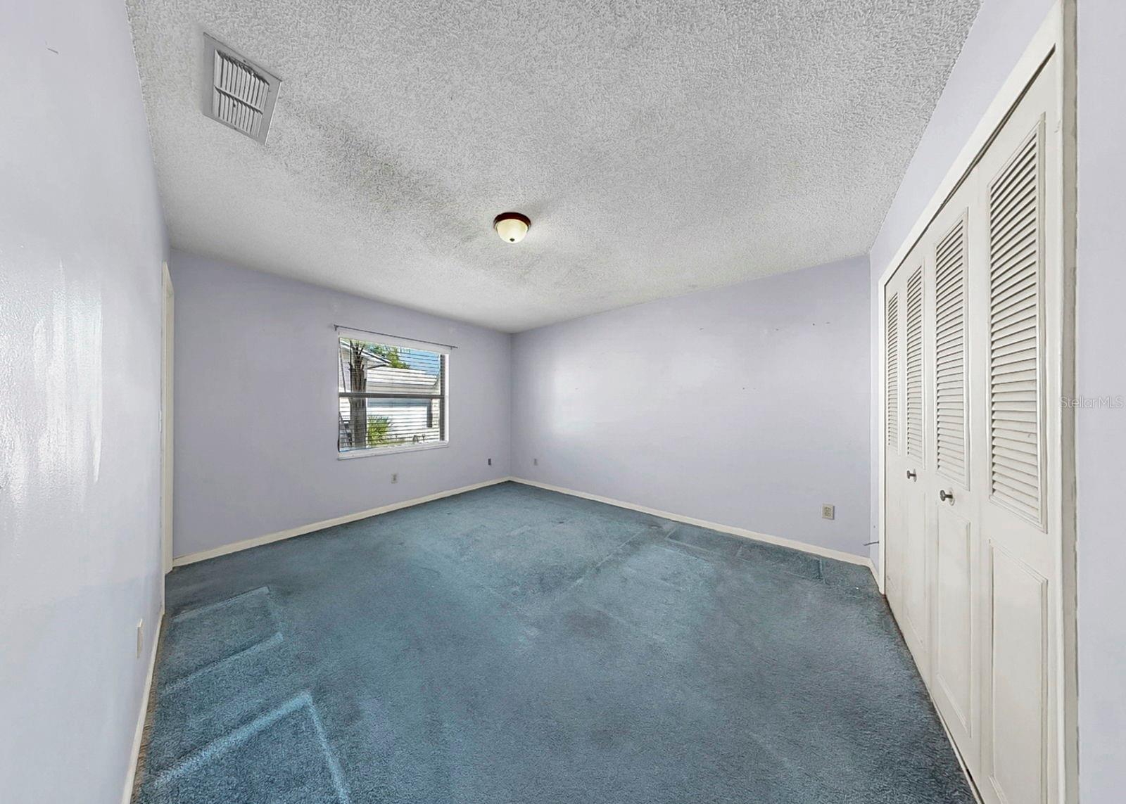 Image 32 of 60 For 1006 Saxon Court