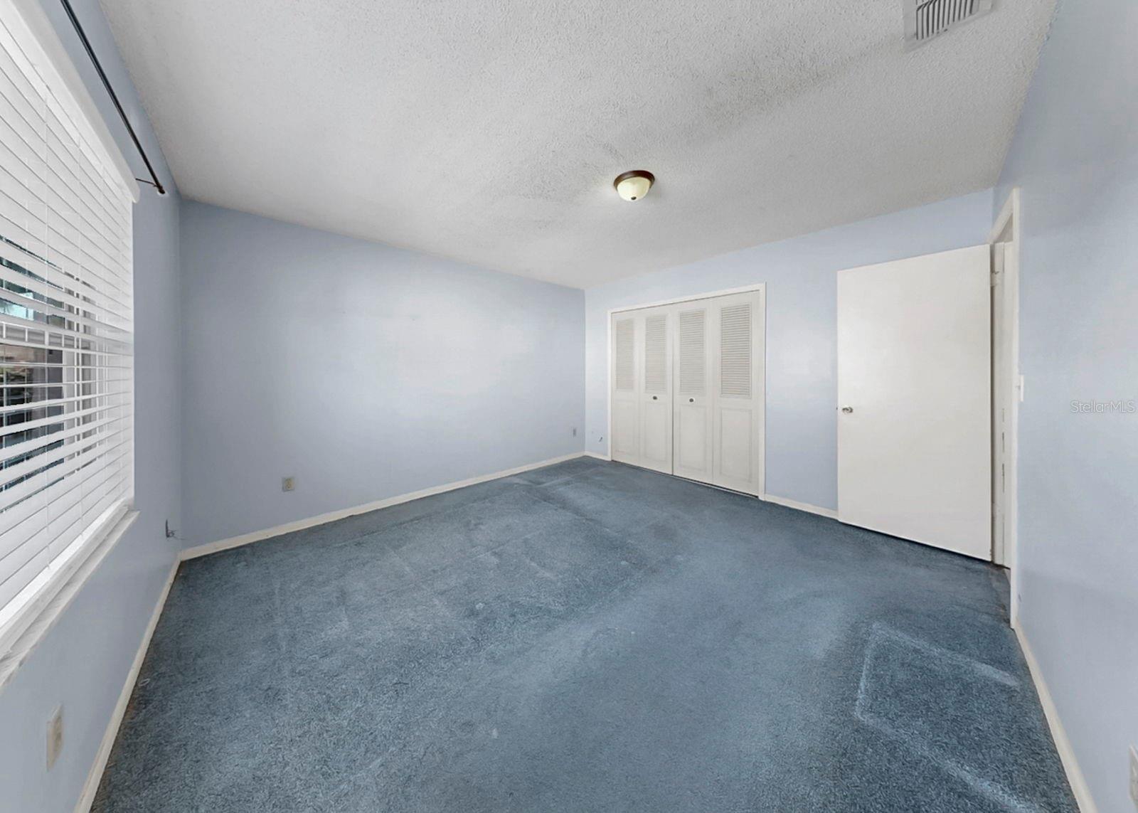 Image 33 of 60 For 1006 Saxon Court